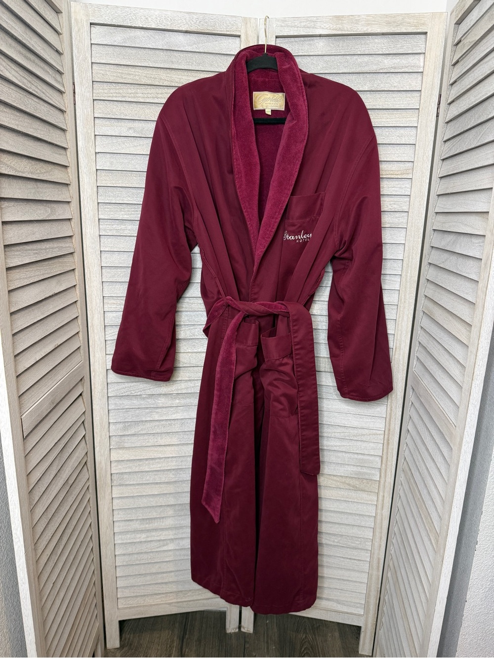 The Stanley Hotel Robe Maroon Size Large